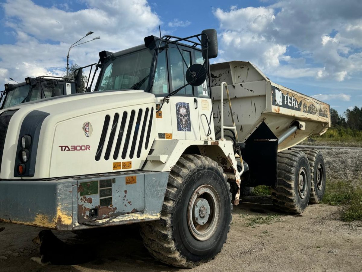 Terex TA300_12